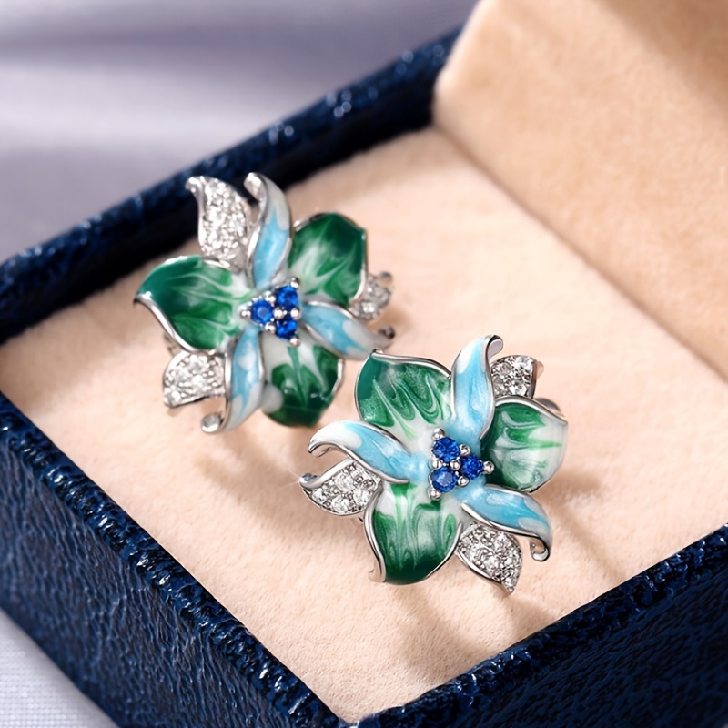Green Flower Shape Stud Earrings Jewelry for Ladies